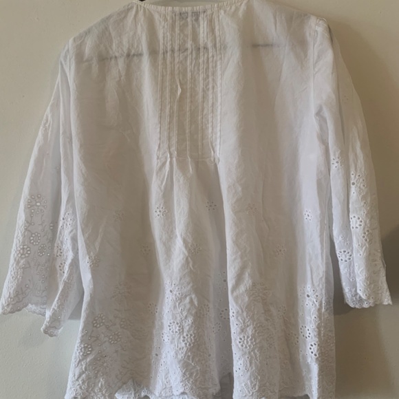 White eyelet blouse - Picture 2 of 5